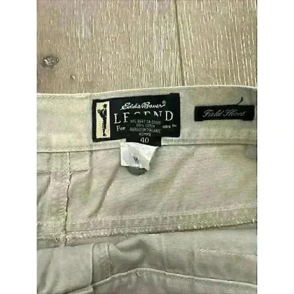 Eddie Bauer Shorts Mens 40 Khaki Tan Field Short Legend Cargo Pockets Cotton - Picture 2 of 9